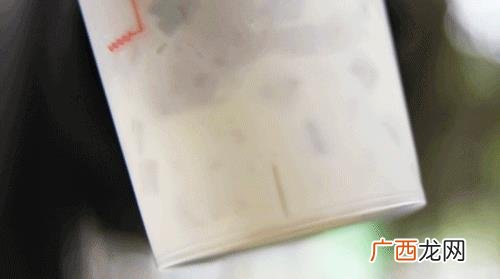 草莓奶茶图片,黑海盗奶茶图片