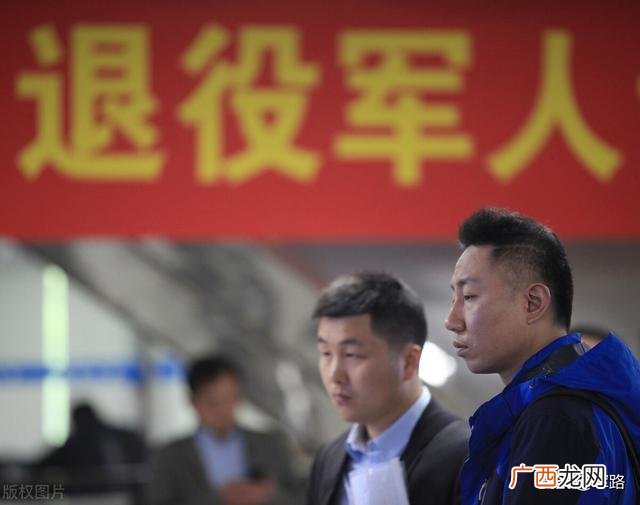 邮政储蓄10万无息贷款 邮政5万元小额贷款利息