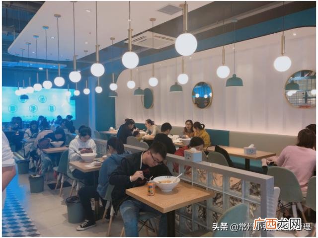 新人创业适合开的店,创业开店什么比较适合新手