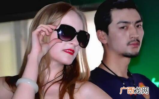 美女配丑男是什么效应？为什么美女会配丑男