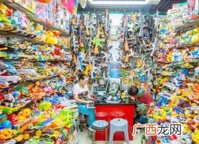 0.5元家用小商品批发 义乌衣服批发3元一件儿童