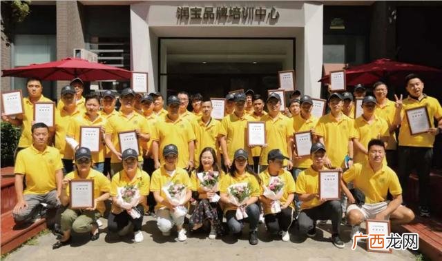 全国最火加盟店有哪些,6块9一斤零食加盟店