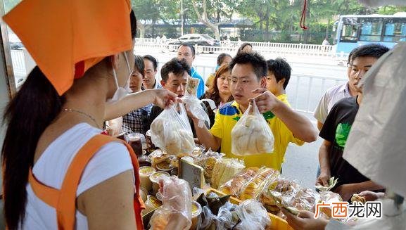 开早餐店利润高吗,开一个早餐店一年可以赚多少