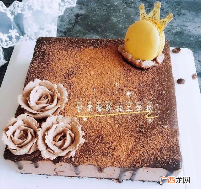 烘焙学校有学历可以拿吗,想学甜品在哪里学