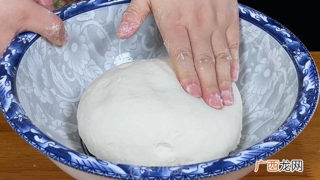 适合女人一个卖早餐摆摊 新手开早餐店经验