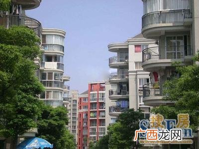 陆家嘴金融街区loft 陆家嘴创业街区物业费