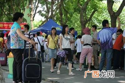 在校大学生怎么赚钱最靠谱,大学生在校怎么赚钱