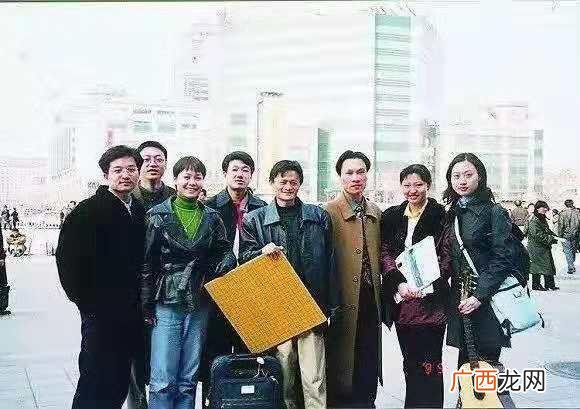马云创业成功的故事简短50字,马云创业初期的故事观后感