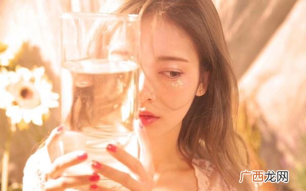 微信跟女生初次聊天的开场白，与女孩子微信聊天开场白