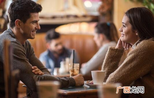 什么是男女杯子效应？用杯子效应判断女生有多喜欢你