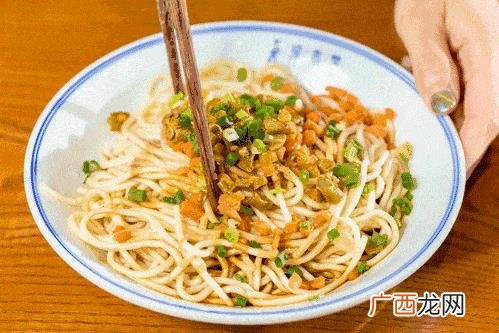 梦见小吃店 女人梦见买小吃