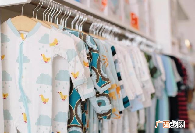 婴幼儿服装批发货源哪里好,儿童装批发市场哪里的时尚又便宜