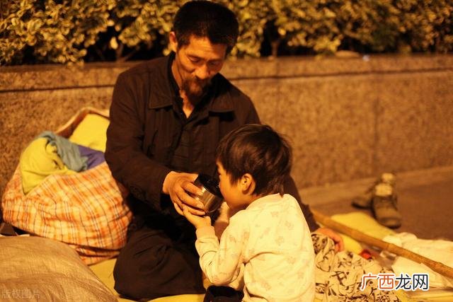 不想打工又没钱没能力 不想上班想创业怎么办