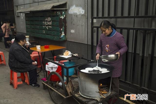一个服装店投资多少钱,一个早餐店需要投资多少钱