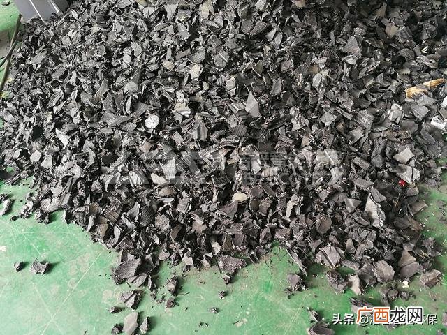 废旧轮胎粉碎颗粒多少钱一吨,废旧轮胎颗粒多少钱一吨
