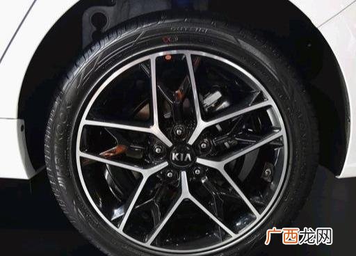 轮胎侧面有多厚,一般小车轮胎多厚