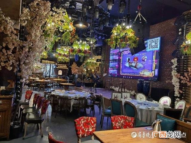 音乐餐吧投资大概需要多少钱,现在什么快餐最火爆最赚钱