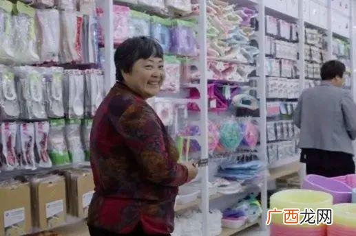 在农村开2元店赚钱吗 两元加盟店投资多少钱