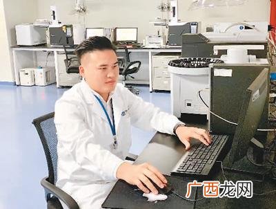 自主创业的工作经历怎么写,自主创业什么意思
