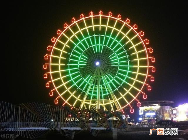 大海图片夜景真实照片 海边城市图