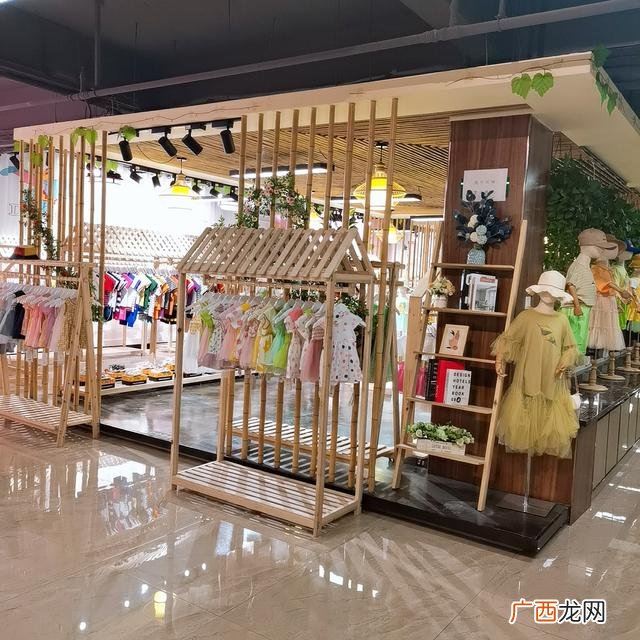 哆来咪5元童装加盟店 10元时尚百货加盟店