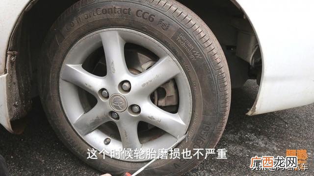 轮胎坏了一个怎么换 汽车换一个轮胎有影响吗