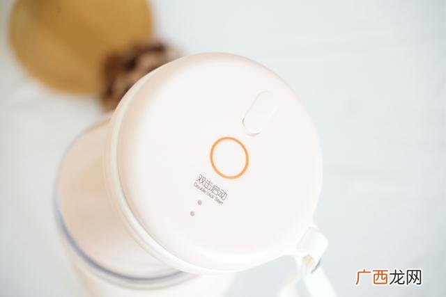 鲜榨果汁店需要什么设备,饮料机器设备多少钱