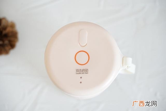 鲜榨果汁店需要什么设备,饮料机器设备多少钱