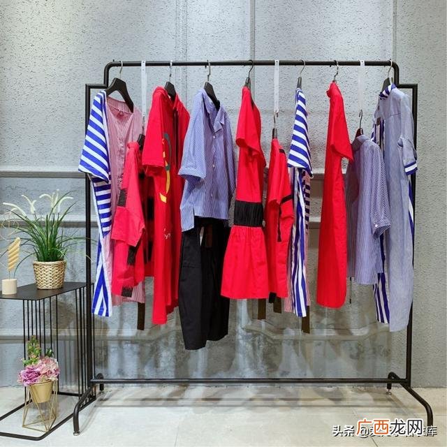 拿货源怎么找厂家,开两元店进货渠道