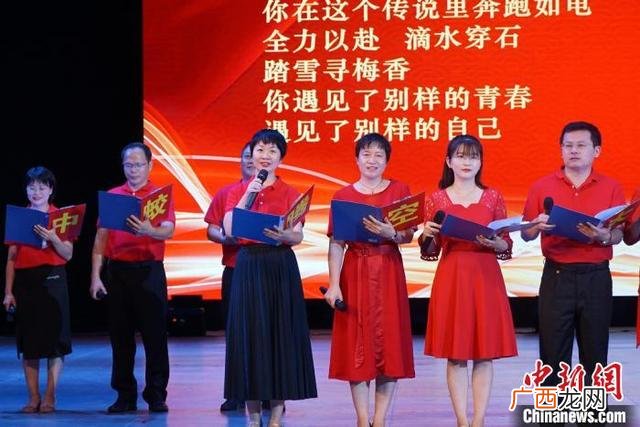 赞美成功企业家的诗句 赞美创业者的成语