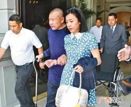 刘銮雄到底多有钱,刘銮雄500亿现金