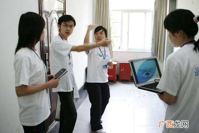 大学生创业成功的好处 大学生创业的利与弊200字