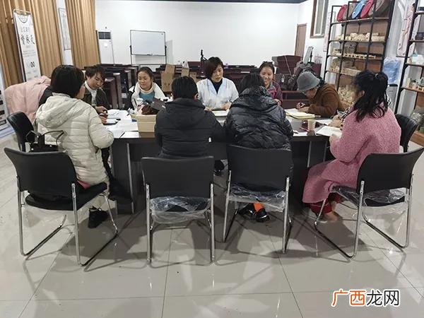 艾灸培训班一般学费多少钱,艾灸证书去哪里考