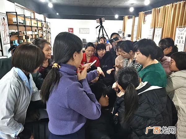 艾灸培训班一般学费多少钱,艾灸证书去哪里考