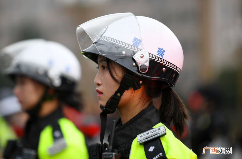 正式编制警察一个月多少钱？考警察需要什么标准和条件