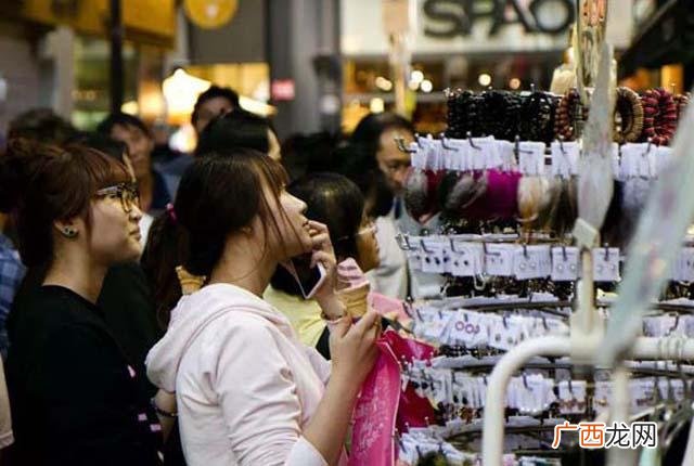 今年实体店生意不好做 今年做什么生意好 投资小的实体店