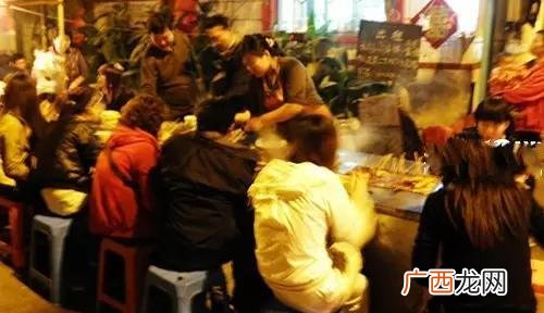 郑州适合夜游的景点,郑州最有名夜市小吃街