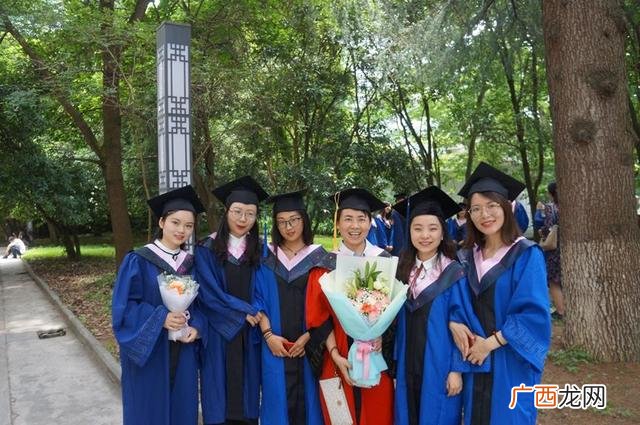 聘创新创业导师,创业导师简介的句子