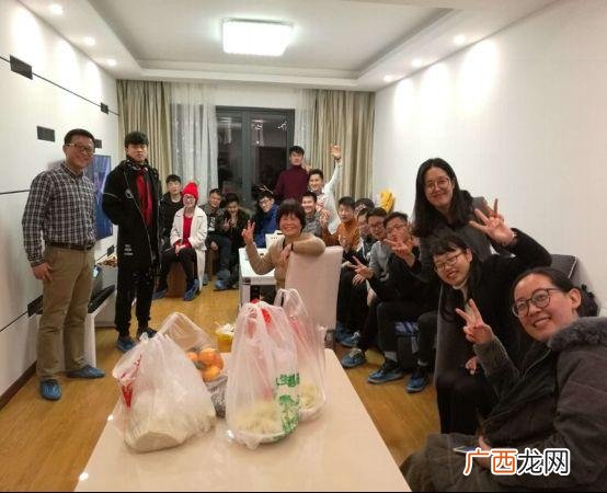 聘创新创业导师,创业导师简介的句子