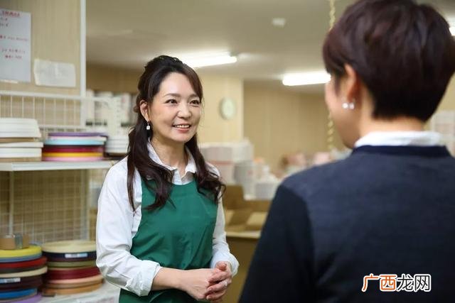创业成功人士的案例简短,离婚女人创业成功的事迹