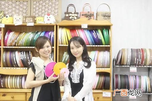 创业成功人士的案例简短,离婚女人创业成功的事迹