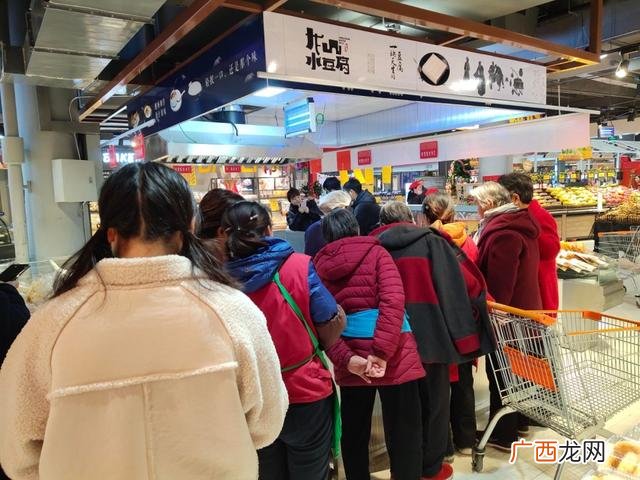 卖豆腐一个月挣多少钱 办豆腐加工厂手续流程