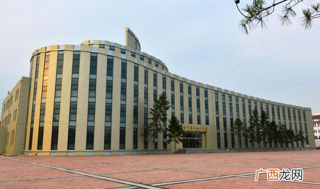 内蒙古师范大学专科批次,内蒙古职业学院分数线