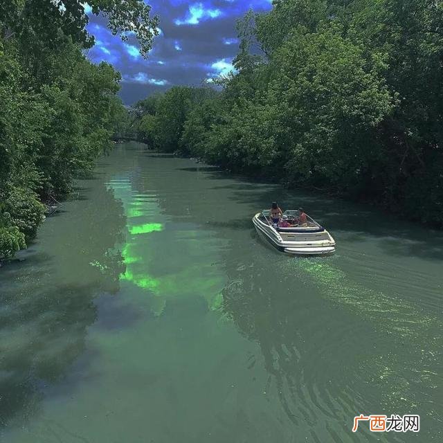 创业背景图,影视后期创业背景