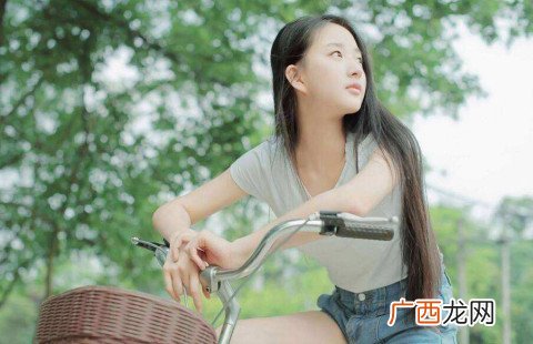 追女孩几天联系一次，和女孩聊天几天停一天