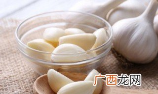 吃腊八蒜有什么好处 吃腊八蒜的好处