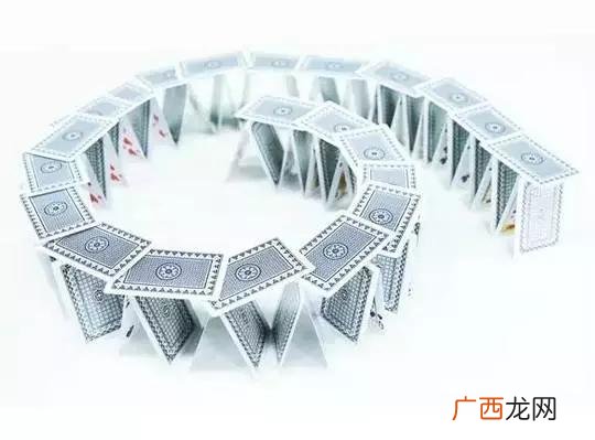 双人扑克牌有什么玩法,简单好玩的团队游戏扑克牌 室内