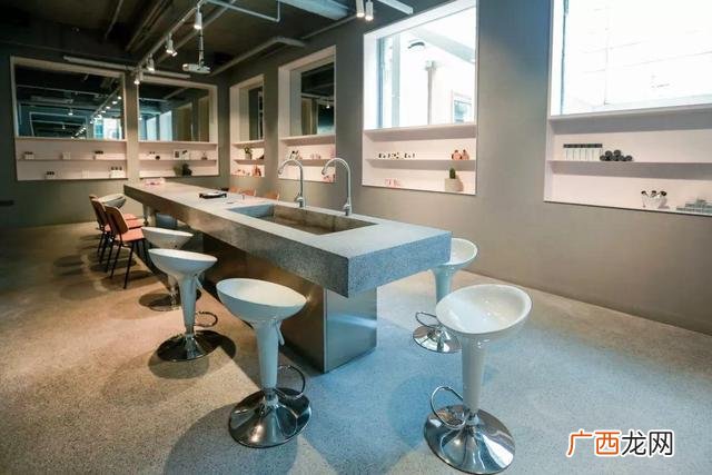 全球购美妆店加盟,小资生活化妆品店加盟怎么样
