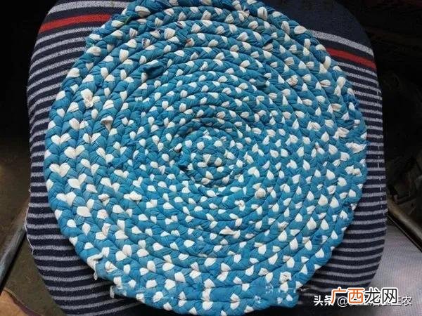 南宁目前旧衣服多少钱一吨,2020旧衣服出口有市场吗
