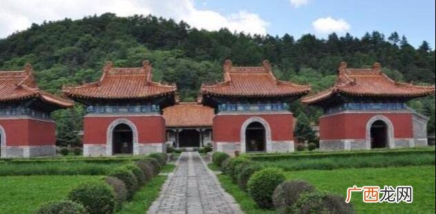 坟地人丁旺不旺怎么看,为什么睡坟地安全